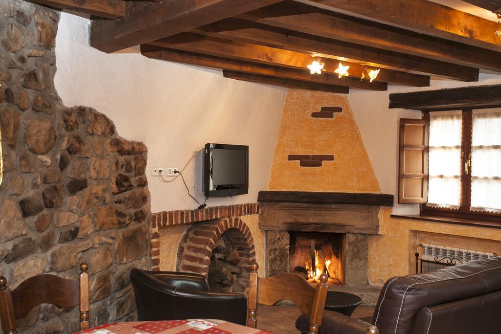 El Cabanon De Pimiango Guest House Bilik gambar