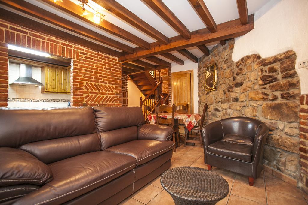 El Cabanon De Pimiango Guest House Bilik gambar